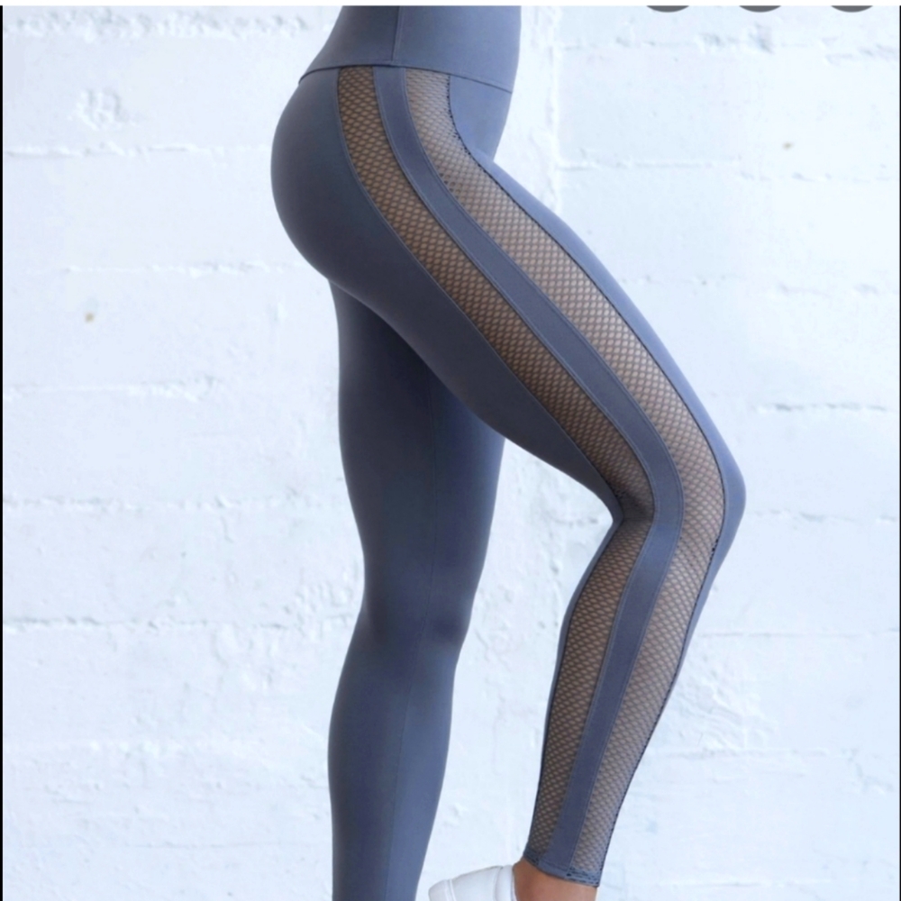 Bombshell sportswear mohawk gray leggings